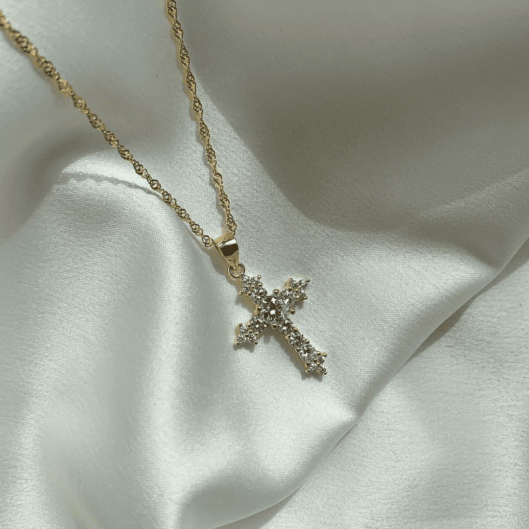 [kincade]Delicate Cross Shape Necklace