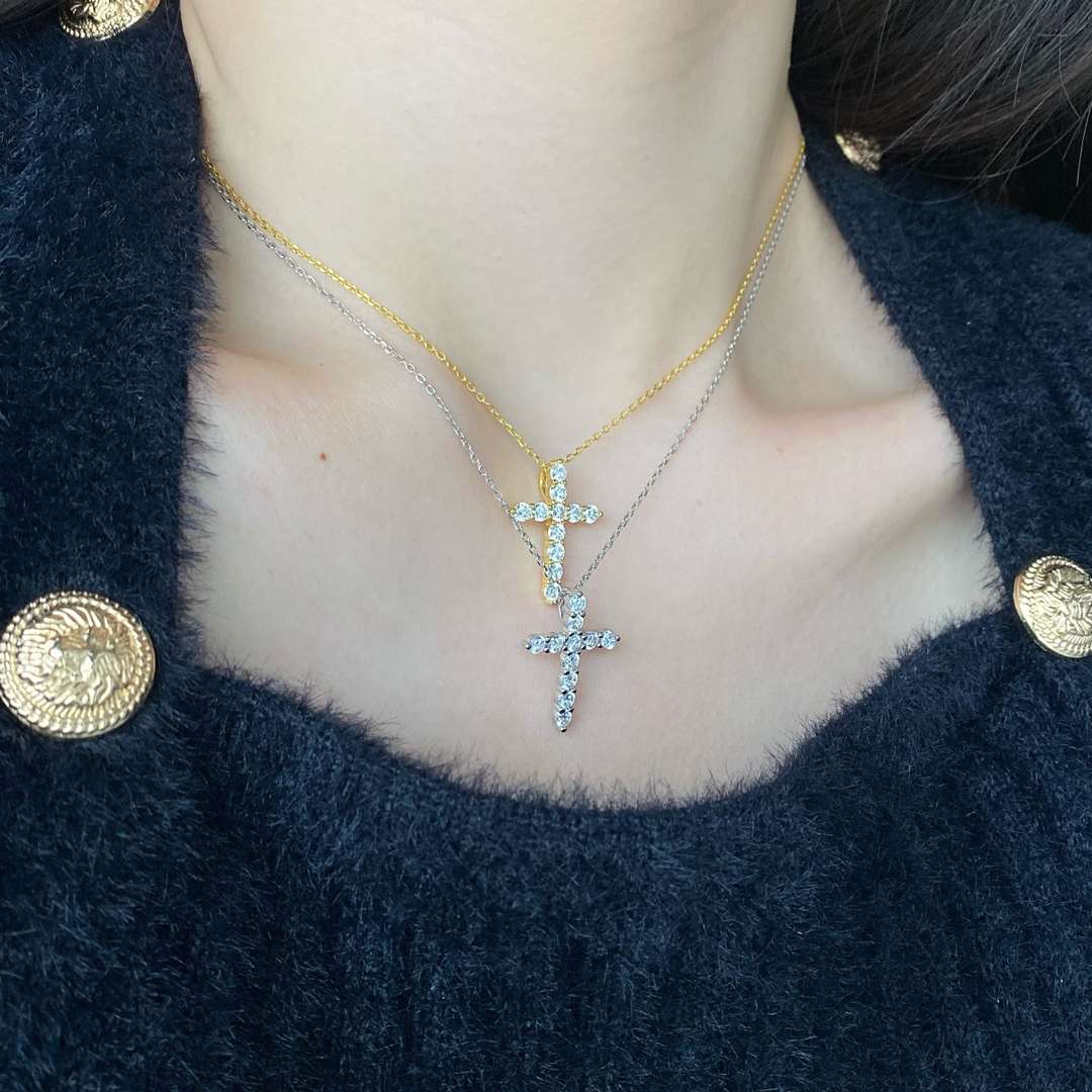 [kincade]Unique Cross Shape Necklace