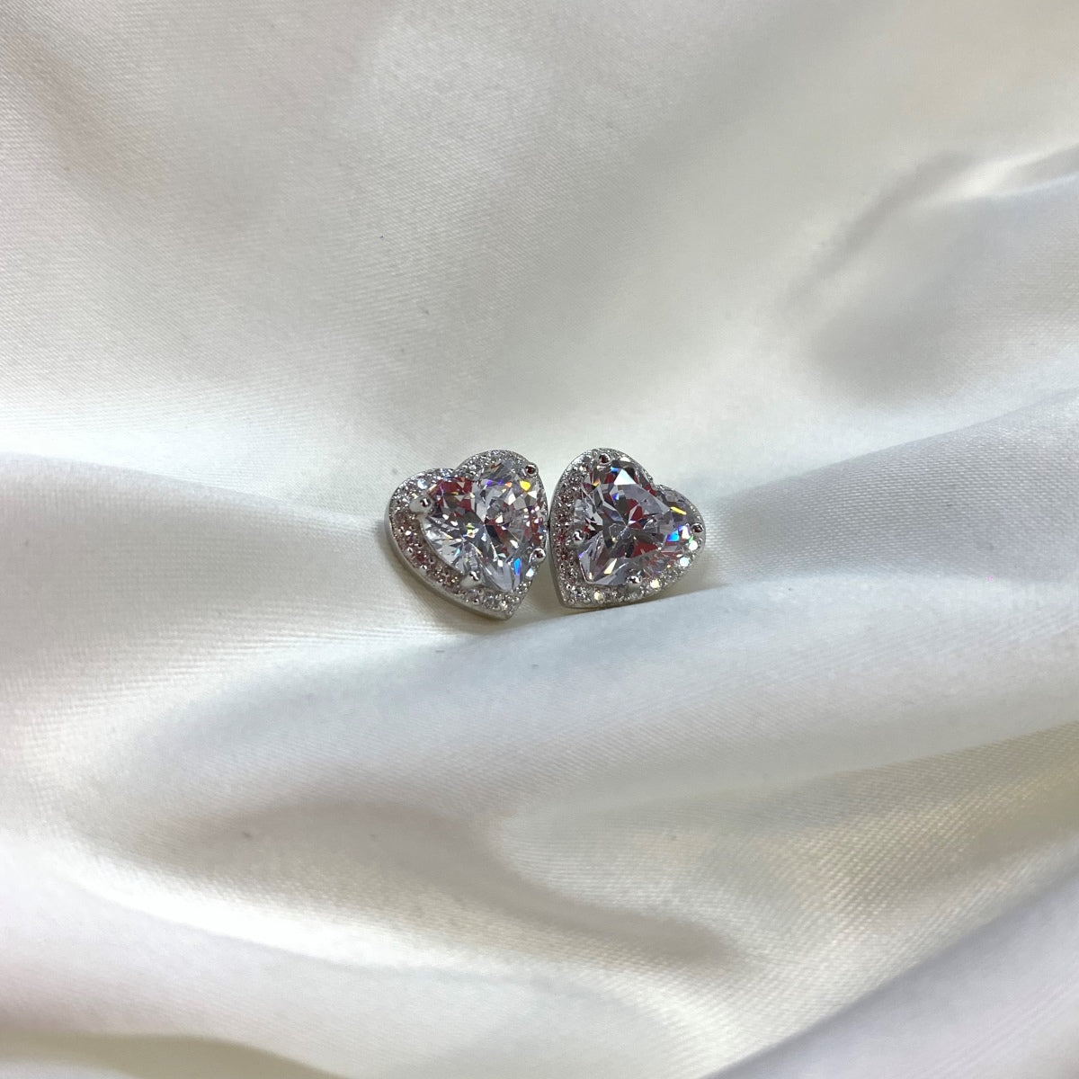 [kincade]Sparkling Heart Shape Lover Earrings