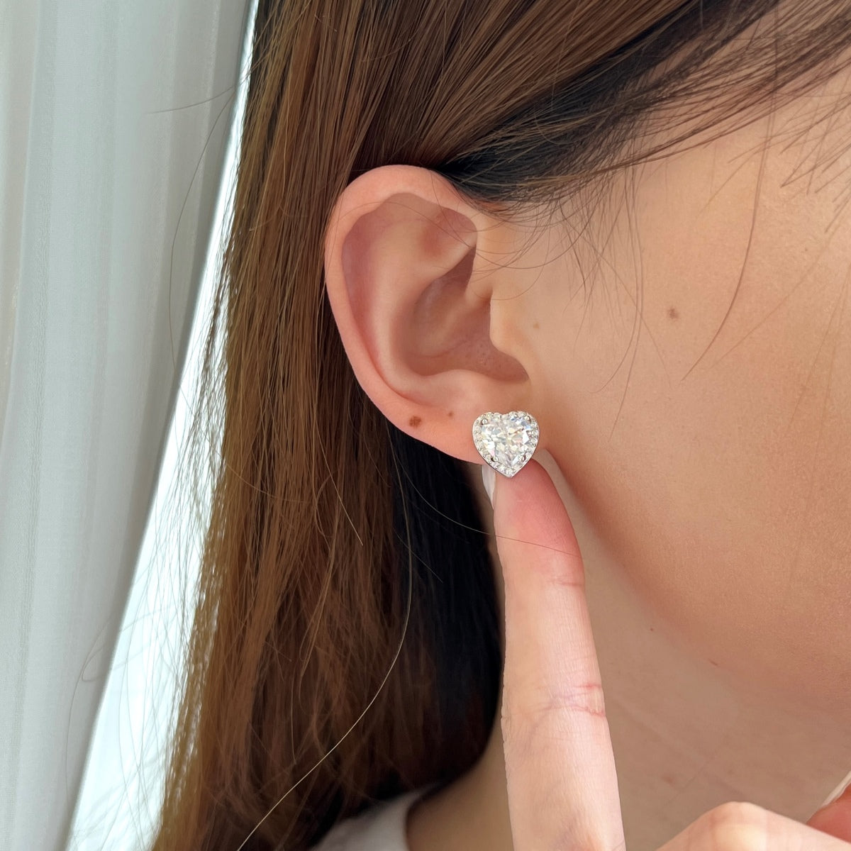 [kincade]Sparkling Heart Shape Lover Earrings