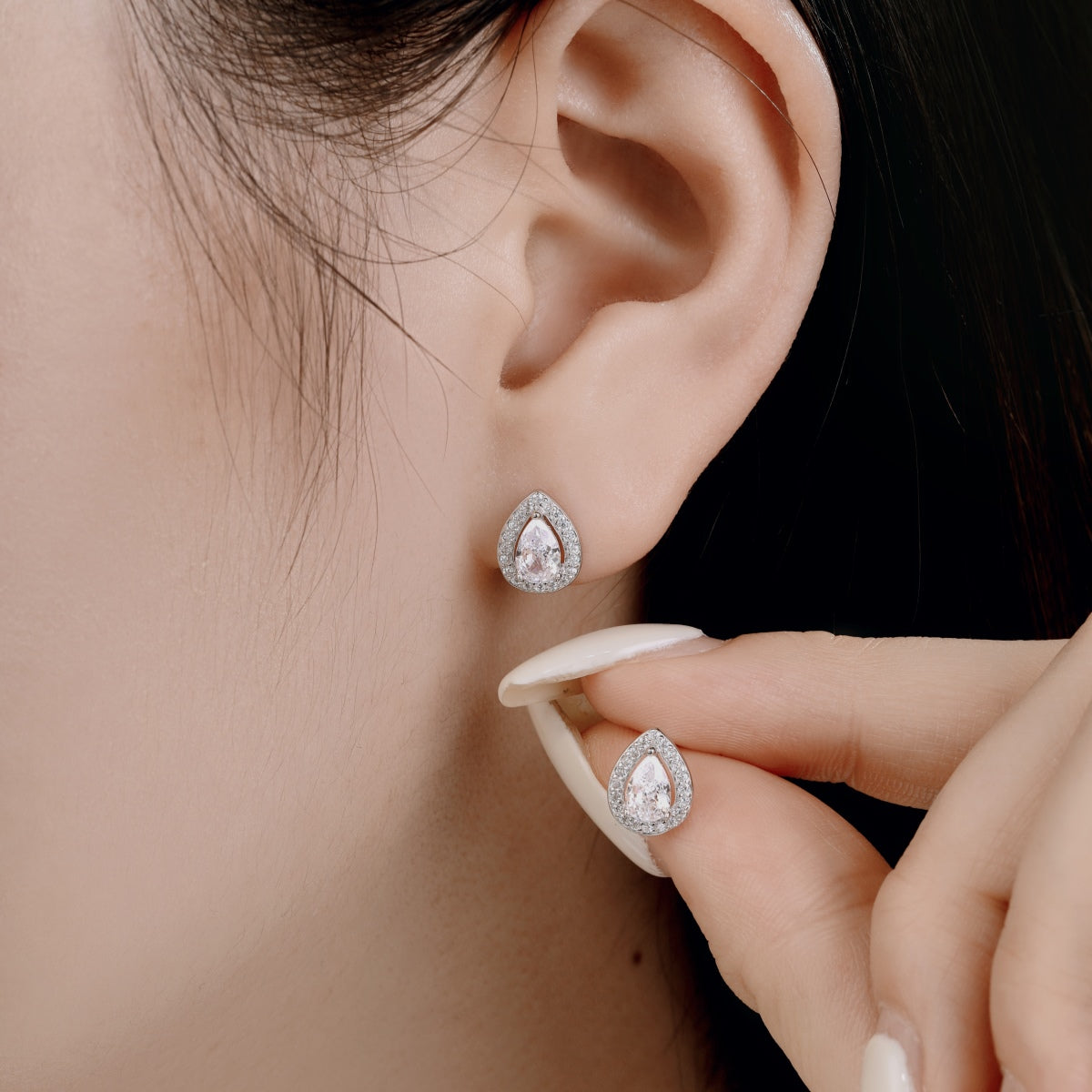 [kincade]Luxurious Water Drop Shape Earrings