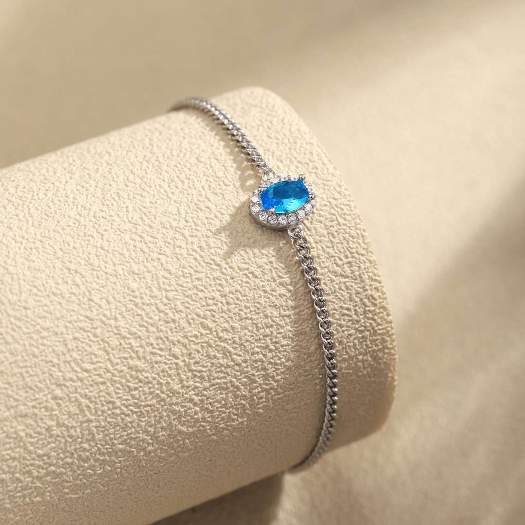 [kincade]Exquisite Oval Shape Bracelet