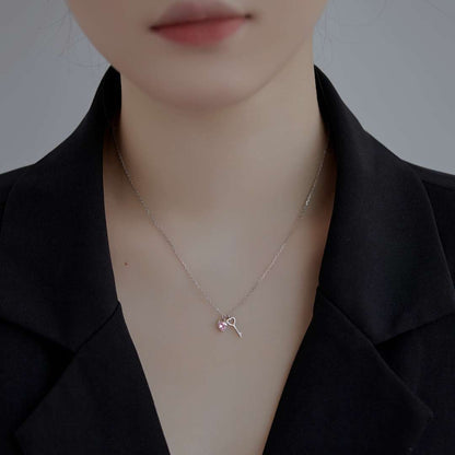 [kincade]Unique Heart Shape Key Pendent Necklace