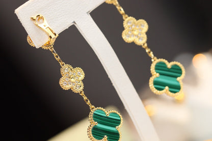 [kincade]CLOVER EARRINGS GOLD MALACHITE DIAMOND 3 MOTIF