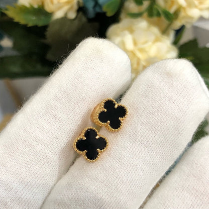 [kincade]CLOVER MINI GOLD EARRINGS