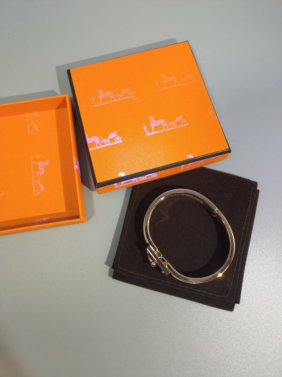 [kincade]H ORANGE BRACELET