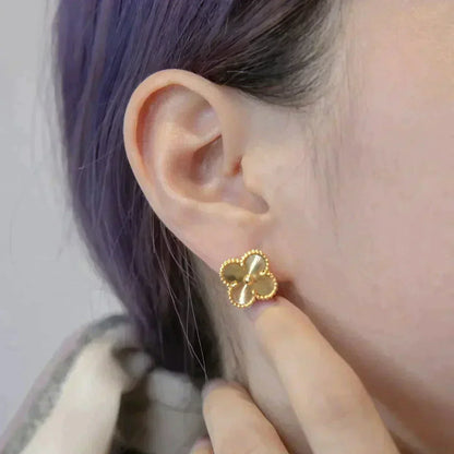 [kincade]CLOVER MEDIUM 1 MOTIFS LASER EARRINGS