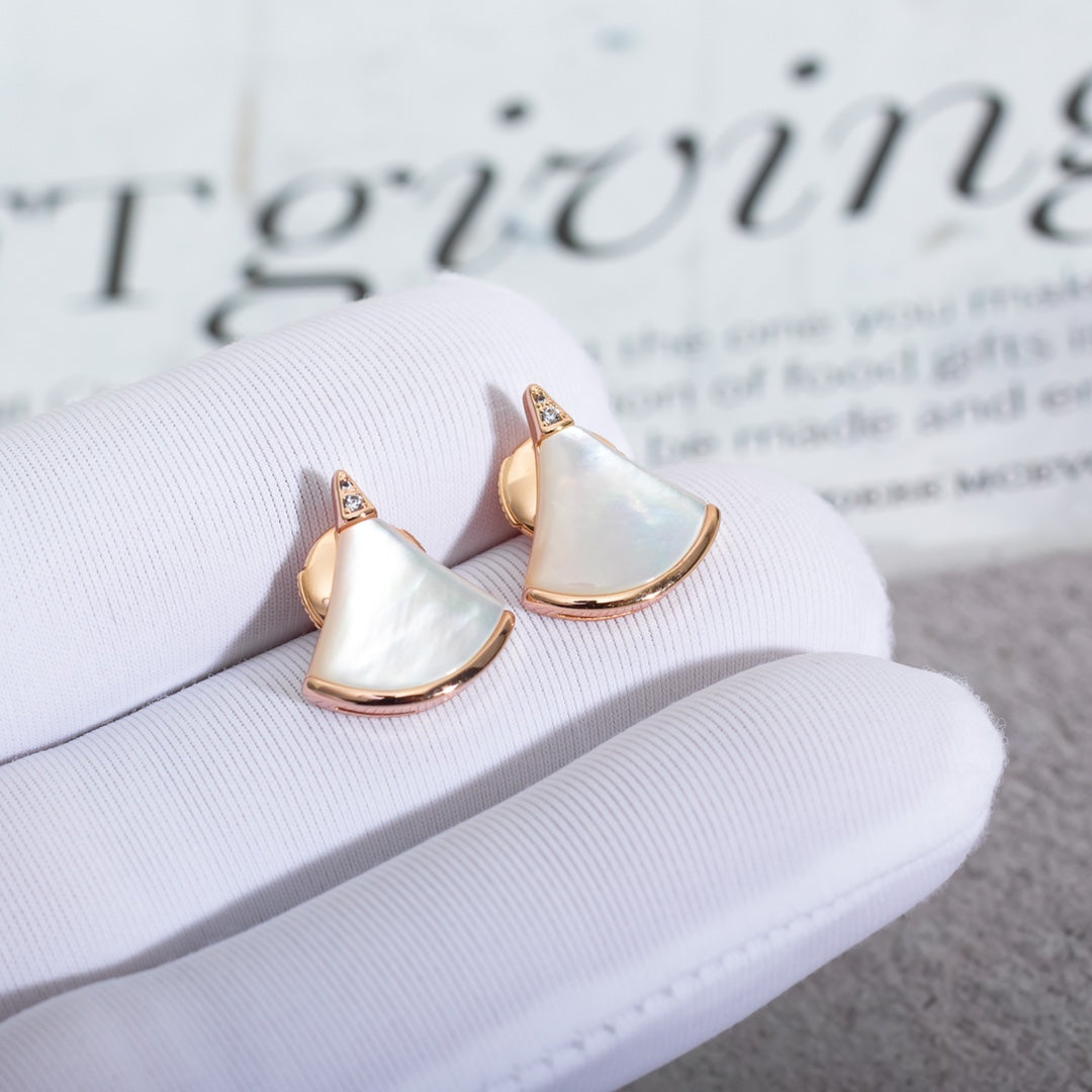 [kincade]DIVAS DREAM EARRINGS PINK GOLD