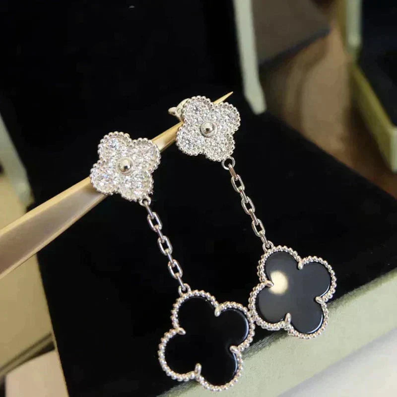 [kincade]CLOVER 2 MOTIFS  DIAMOND ONYX EARRINGS SILVER