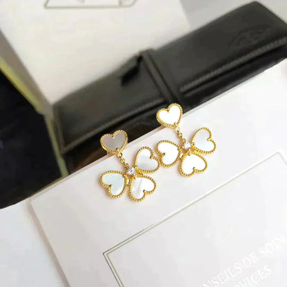 [kincade]CLOVER SWEET WHITE MOP EARRINGS