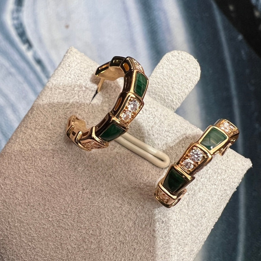 [kincade]SERPENTI MALACHITE PINK GOLD EARRINGS