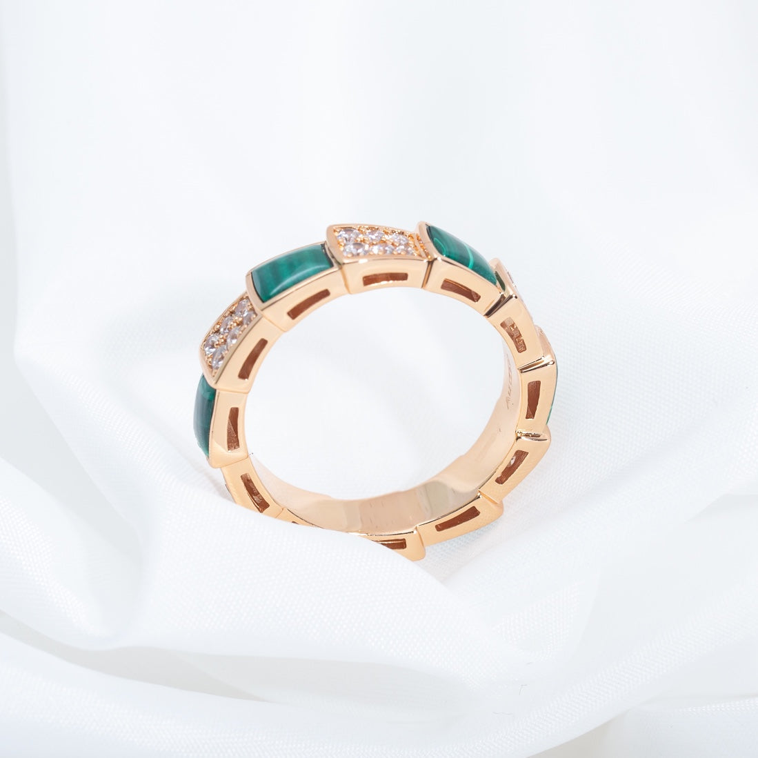 [kincade]SERPENTI RING PINK GOLD MALACHITE DIAMOND PAVED 4MM