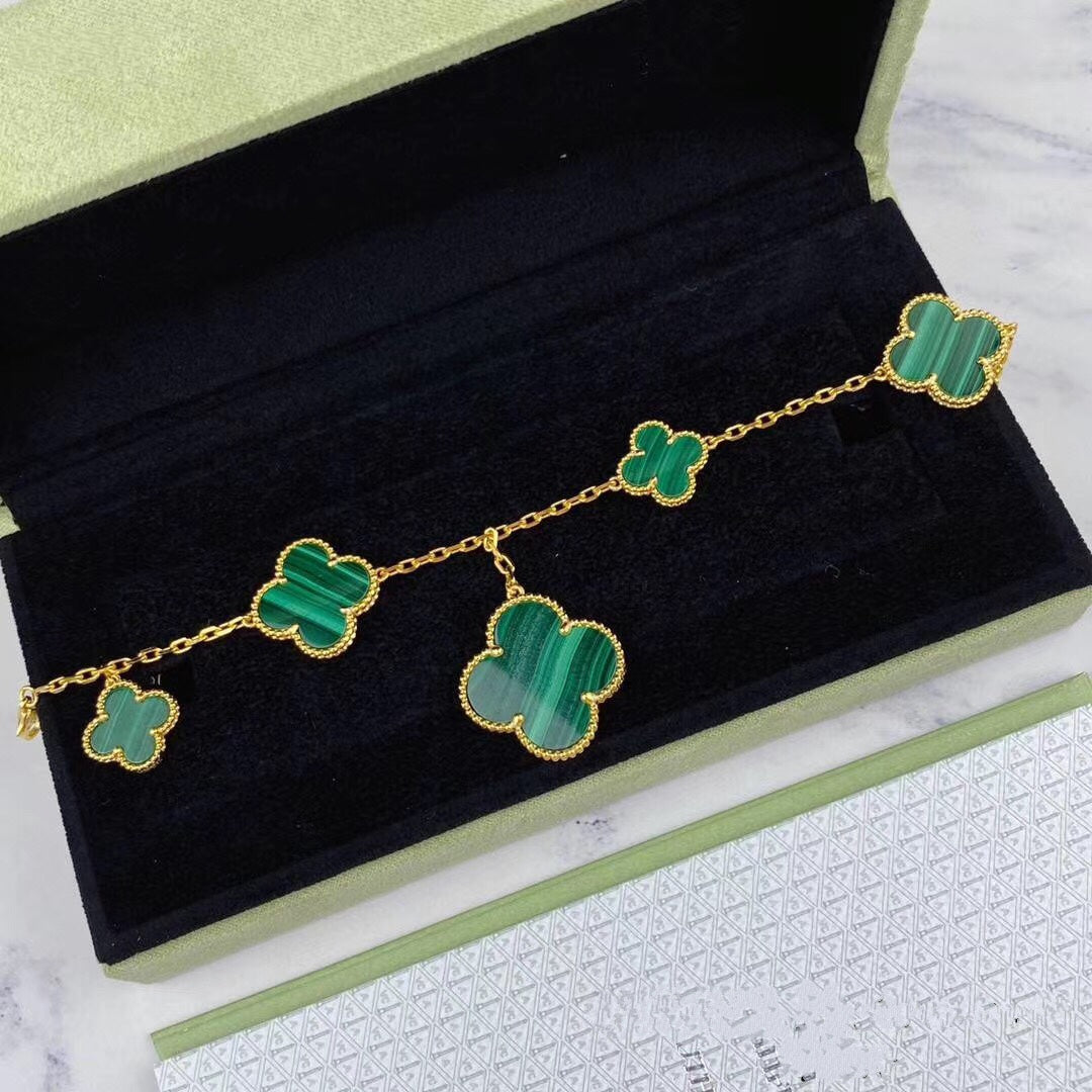 [kincade]MAGIC CLOVER MALACHITE GOLD BRACELET 5 MOTIFS