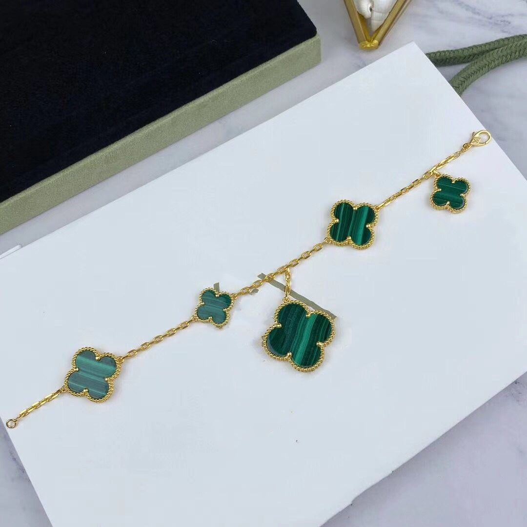 [kincade]MAGIC CLOVER MALACHITE GOLD BRACELET 5 MOTIFS