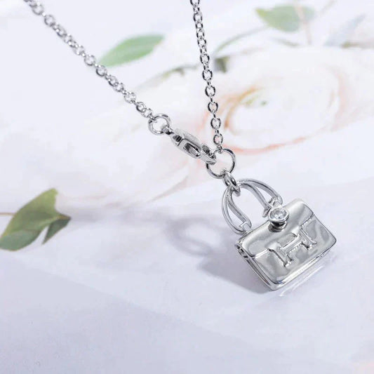 [kincade]AMULETTE PEDANT SILVER NECKLACE