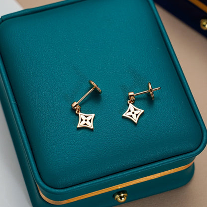 [kincade]STAR EARRINGS GOLD