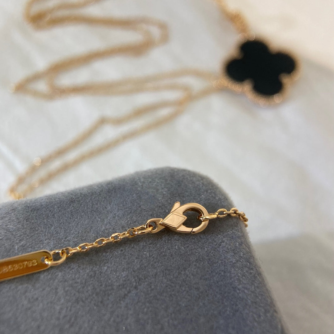 [kincade]CLOVER 25MM NECKLACE GOLD ONYX