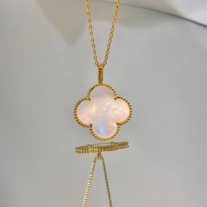 [kincade]CLOVER 25MM MOP LARGE PENDANT NECKLACE