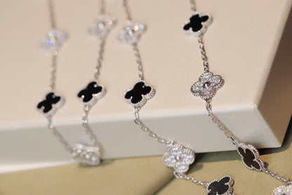 [kincade]CLOVER 20 MOTIFS ONYX DIAMOND SILVER