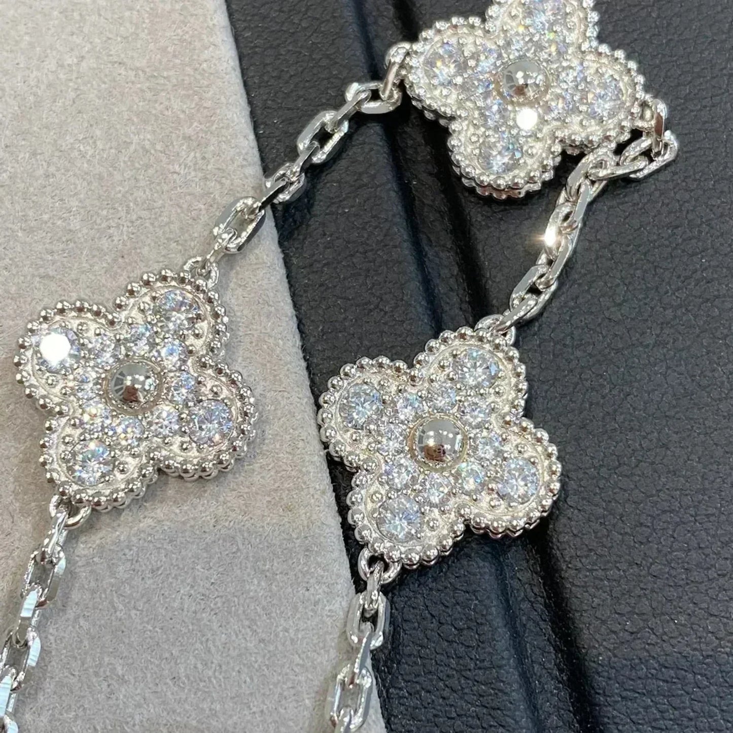 [kincade]CLOVER 5 MOTIFS  DIAMOND BRACELET SILVER