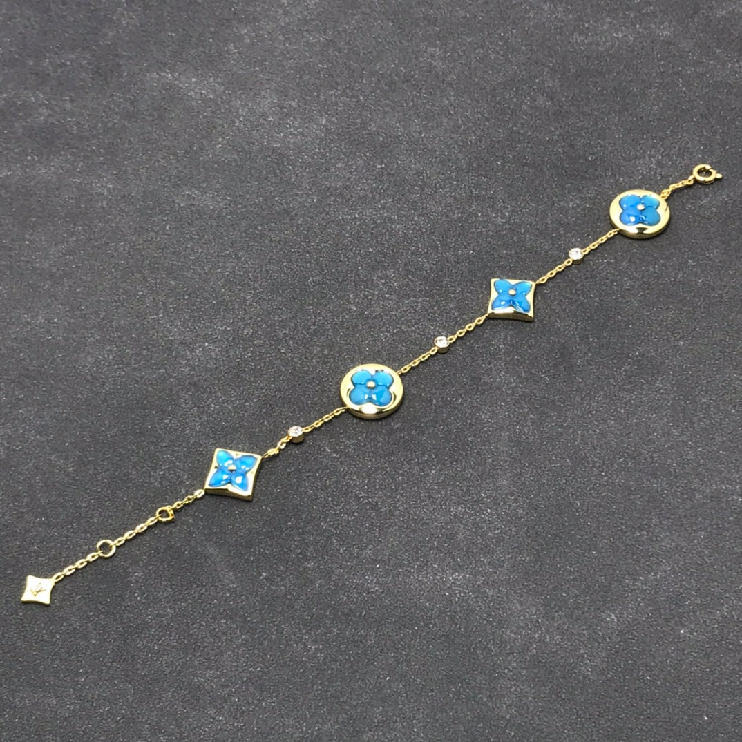 [kincade]STAR AND SUN TURQUOISE 4 MOTIFS 3 DIAMONDS