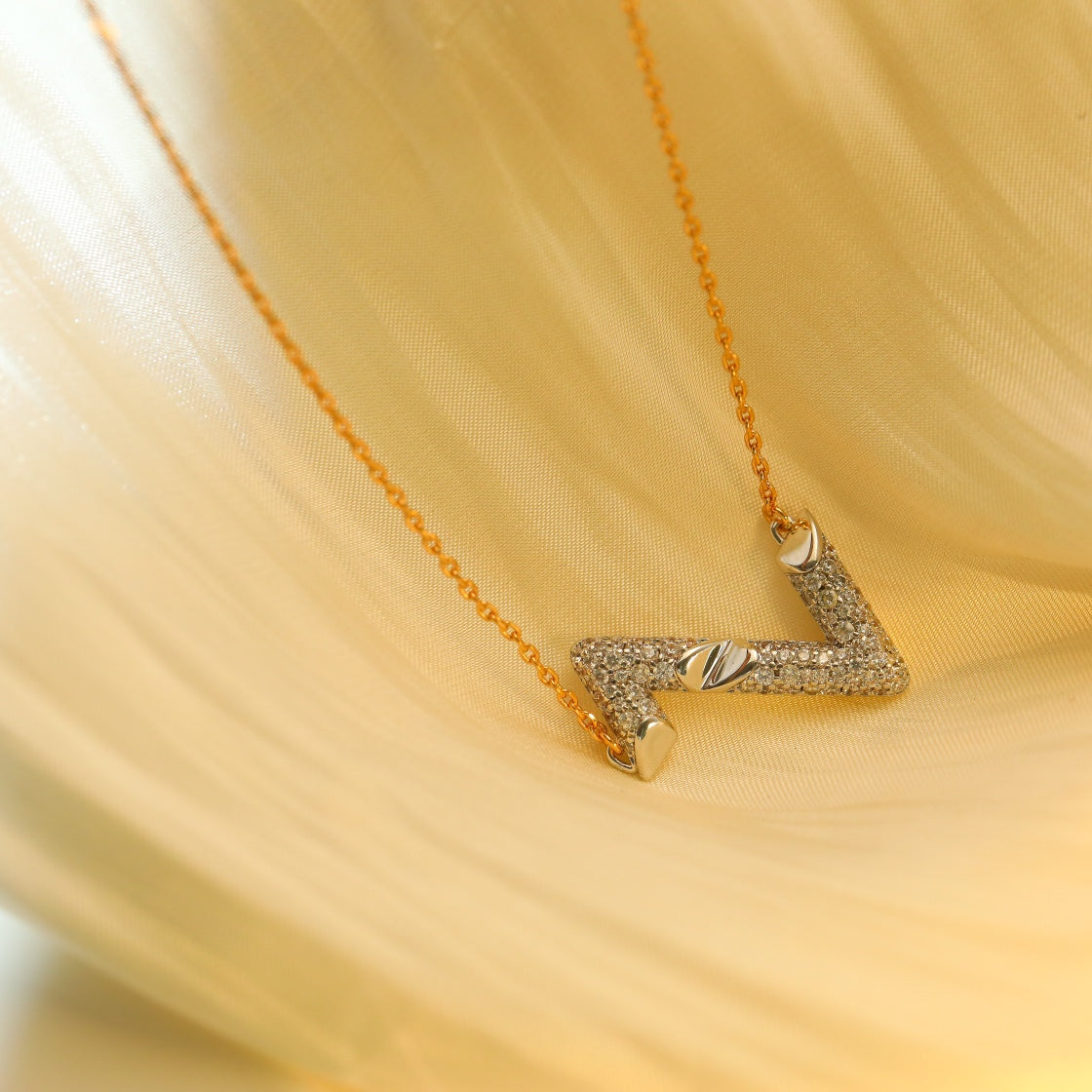 [kincade]VOLT SILVER DIAMOND PEDANT NECKLACE