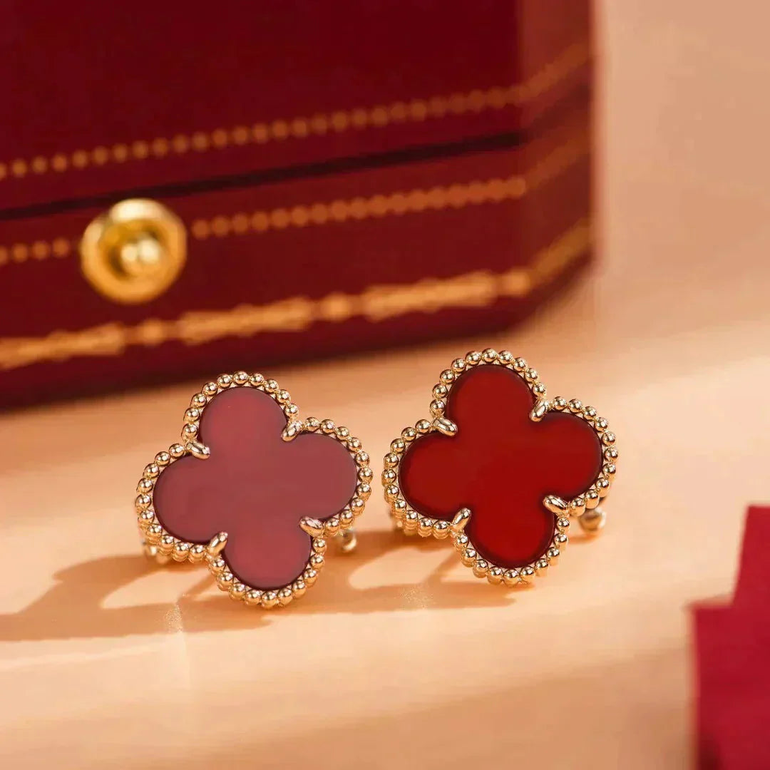 [kincade]CLOVER MEDIUM 1 MOTIFS CARNELIAN  EARRINGS