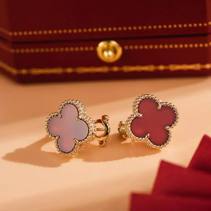 [kincade]CLOVER MEDIUM 1 MOTIFS CARNELIAN  EARRINGS