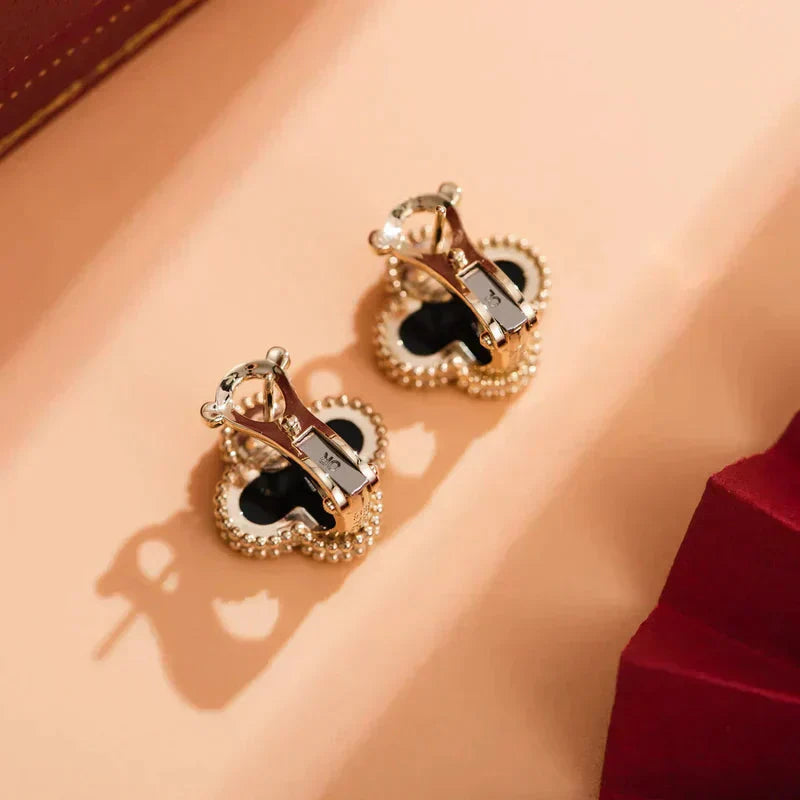 [kincade]CLOVER MEDIUM 1 MOTIFS  ONYX STUD EARRINGS