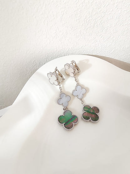 [kincade]CLOVER 3 MOTIFS CHALCEDONY DARK MOP SILVER EARRINGS