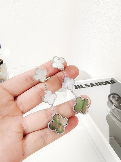 [kincade]CLOVER 3 MOTIFS CHALCEDONY DARK MOP SILVER EARRINGS