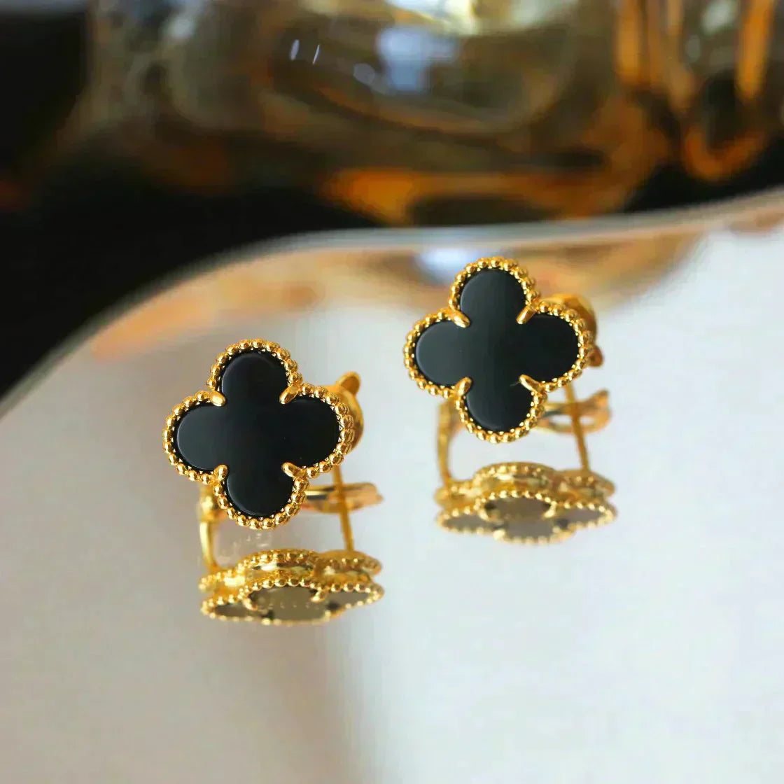 [kincade]CLOVER MEDIUM 1 MOTIFS  ONYX STUD EARRINGS