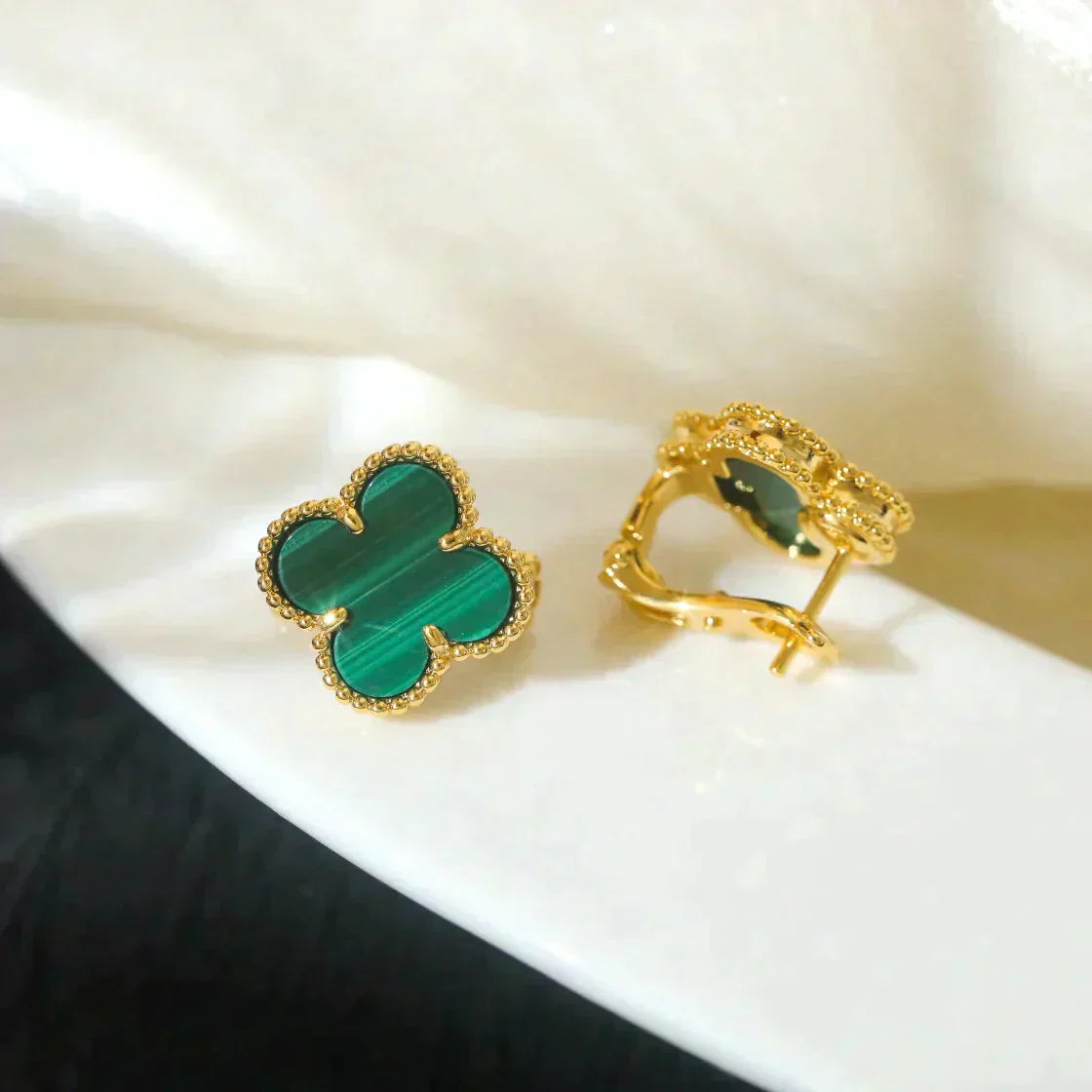 [kincade]CLOVER MEDIUM 1 MOTIFS MALACHITE  EARRINGS