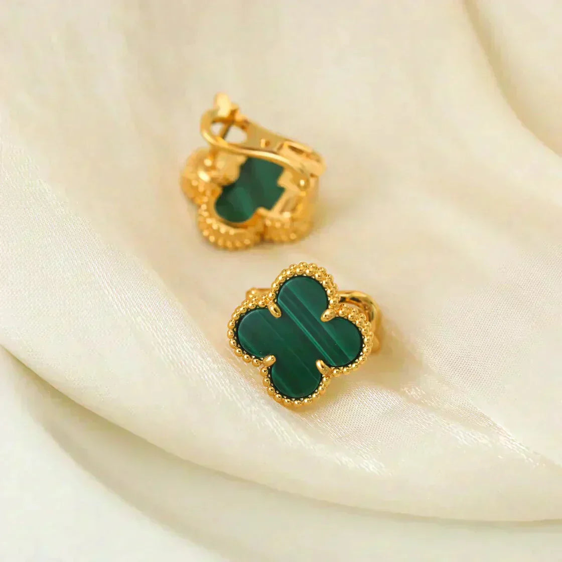 [kincade]CLOVER MEDIUM 1 MOTIFS MALACHITE  EARRINGS