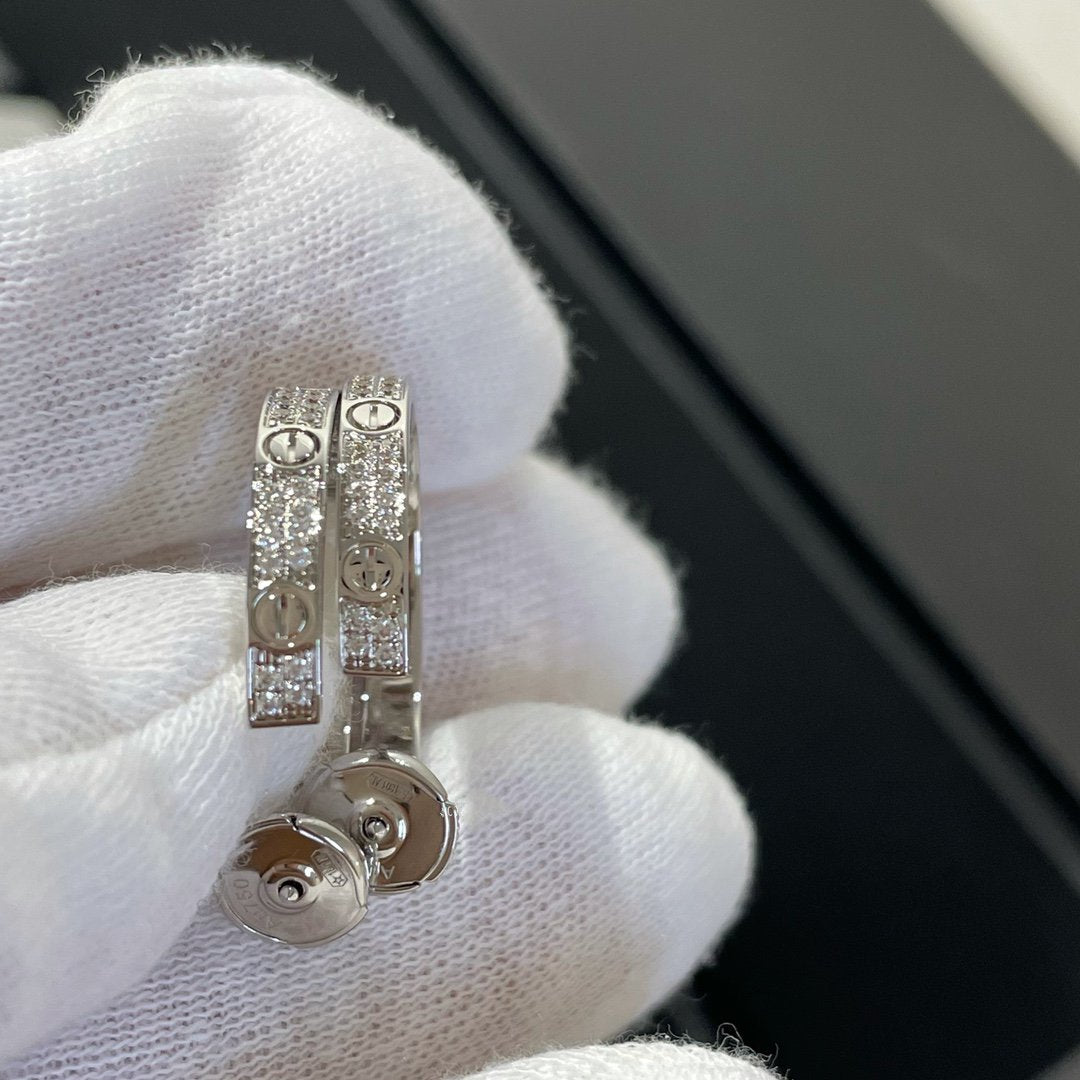 [kincade]LOVE DIAMOND SILVER HOOP EARRINGS