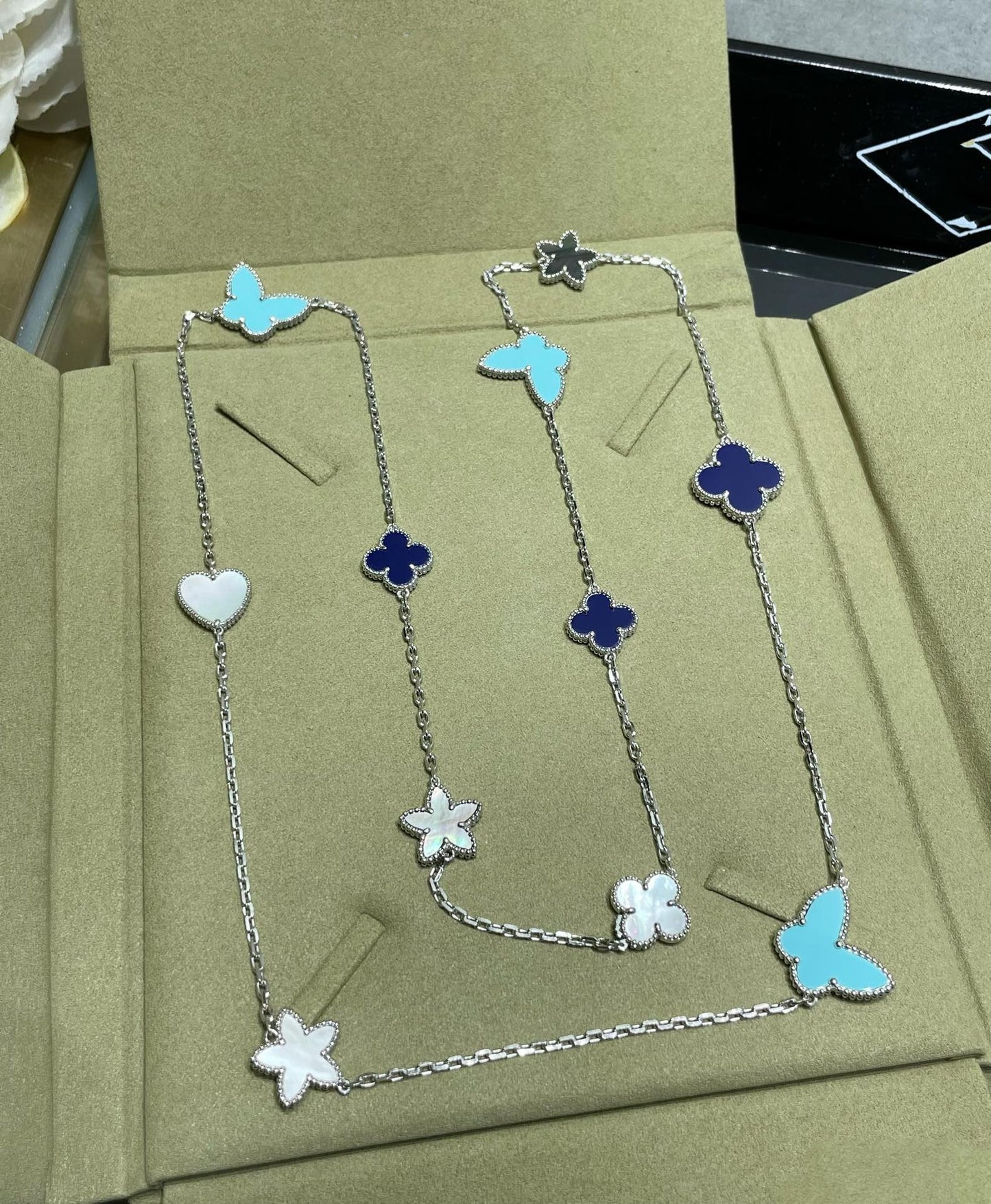 [kincade]LUCKY CLOVER SILVER 11 MOTIF NECKLACE