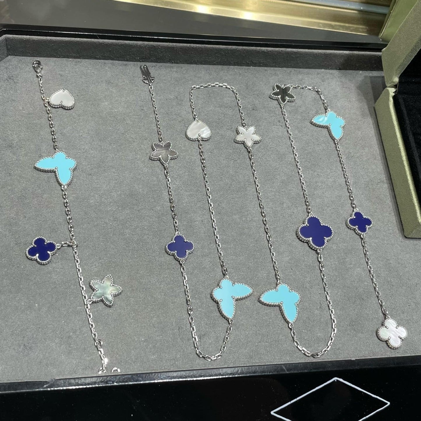 [kincade]LUCKY CLOVER SILVER 11 MOTIF NECKLACE