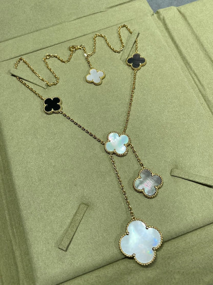 [kincade]CLOVER 6 MOTIF MOP ONYX GOLD NECKLACE