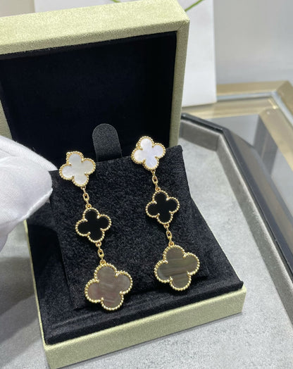 [kincade]CLOVER 3 MOTIF MOP ONYX DARK MOP PINK GOLD EARRINGS