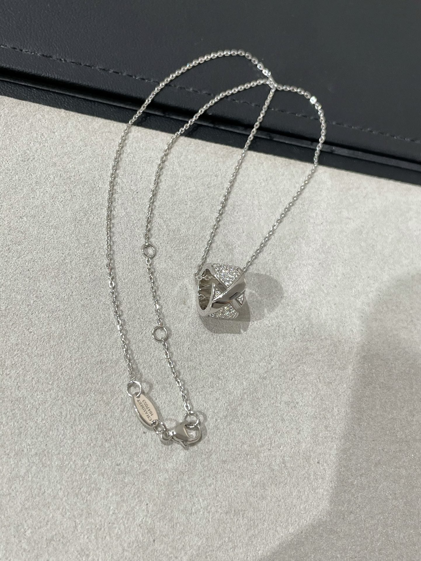 [kincade]LIENS EVIDENCE DIAMOND PAVED NECKLACE