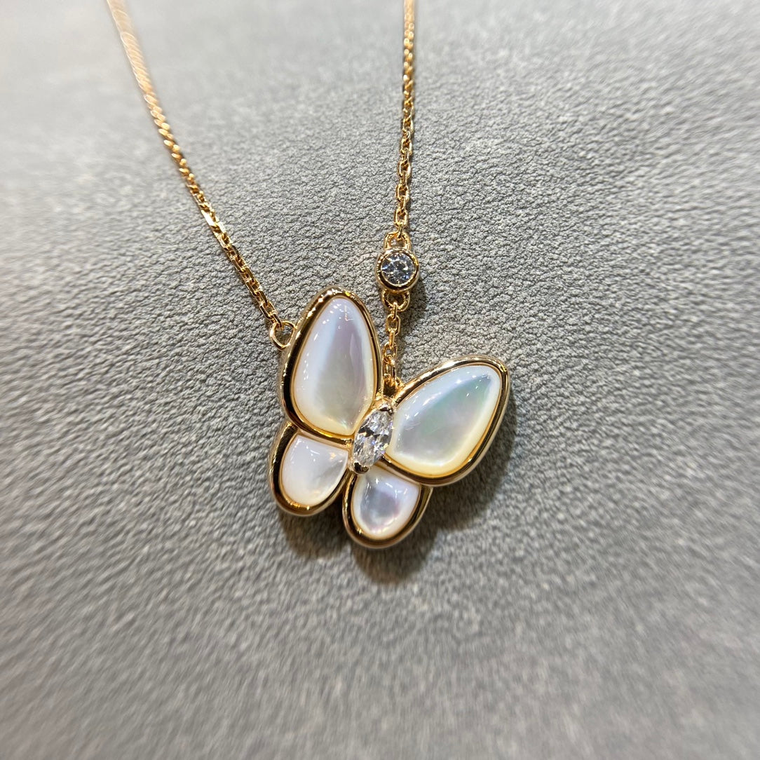 [kincade]BUTTERFLY MOP DIAMOND NECKLACE