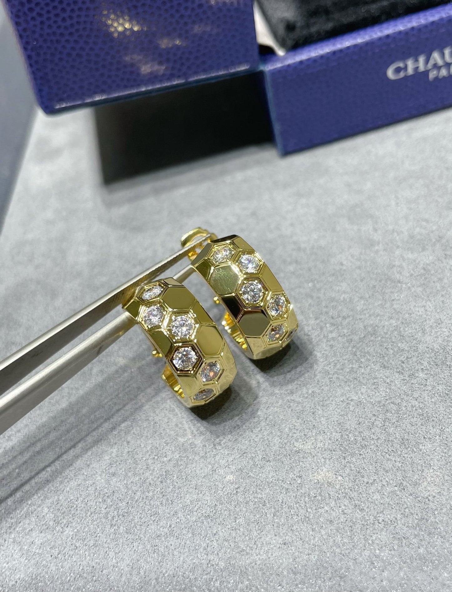 [kincade]BEE LOVE DIAMOND HOOP EARRINGS