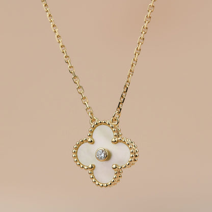 [kincade]CLOVER 15MM DIAMOND GOLD MOTHER OF PEARL NECKLACE