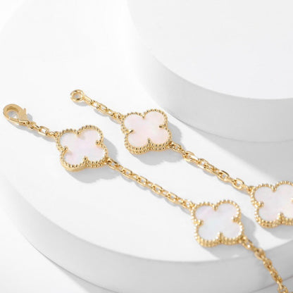 [kincade]CLOVER 10 MOTIFS WHITE MOTHER OF PEARL NECKLACE