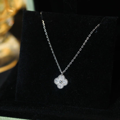 [kincade]CLOVER MINI 9.5MM PENDANT DIAMOND NECKLACE