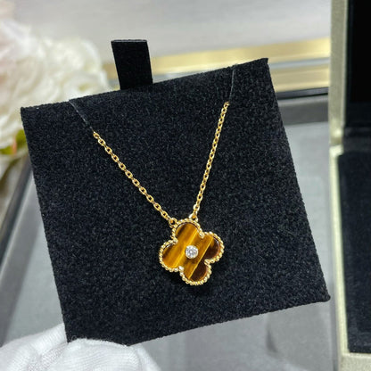 [kincade]CLOVER 15MM DIAMOND AND YELLOW TIGER'S EYE AGATE necklace