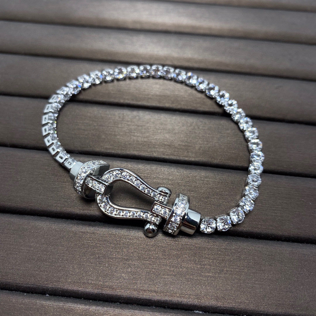 [kincade]FORCE  LARGE HORSESHOE FULL DIAMOND TENNIS BRACELET