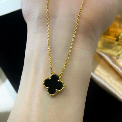 [kincade]CLOVER 15MM BLACK ONYX SINGLE FLOWER NECKLACE