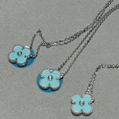 [kincade]CLOVER 1 DIAMOND LIGHT BLUE SILVER NECKLACE