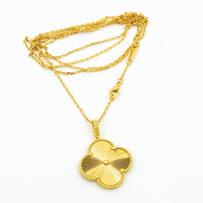 [kincade]CLOVER 25MM PEDANT NECKLACE GOLD